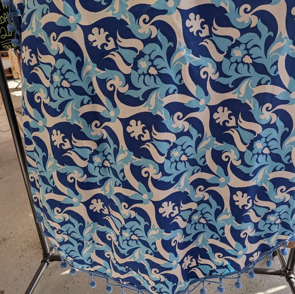 Vintage Tablecloth Mid-Century Modern Blue White fringe bottom 70 inches round